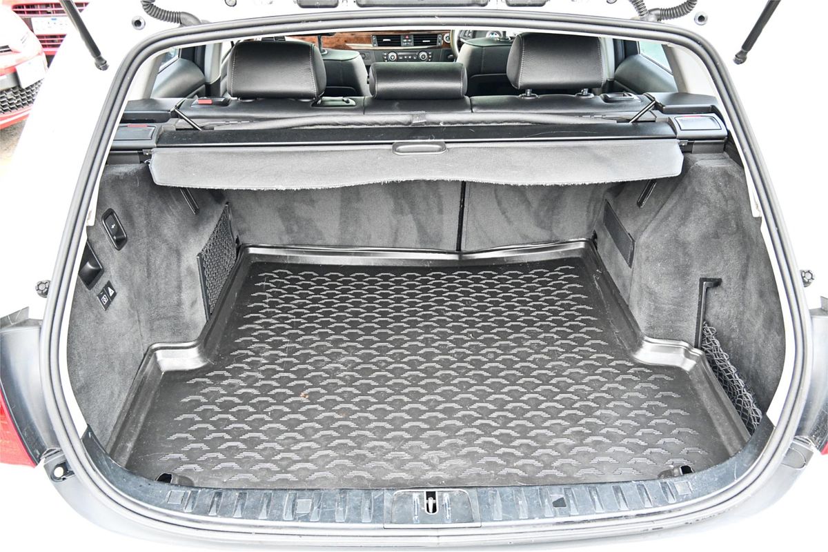 2011 BMW 3 Series 320i Lifestyle E91