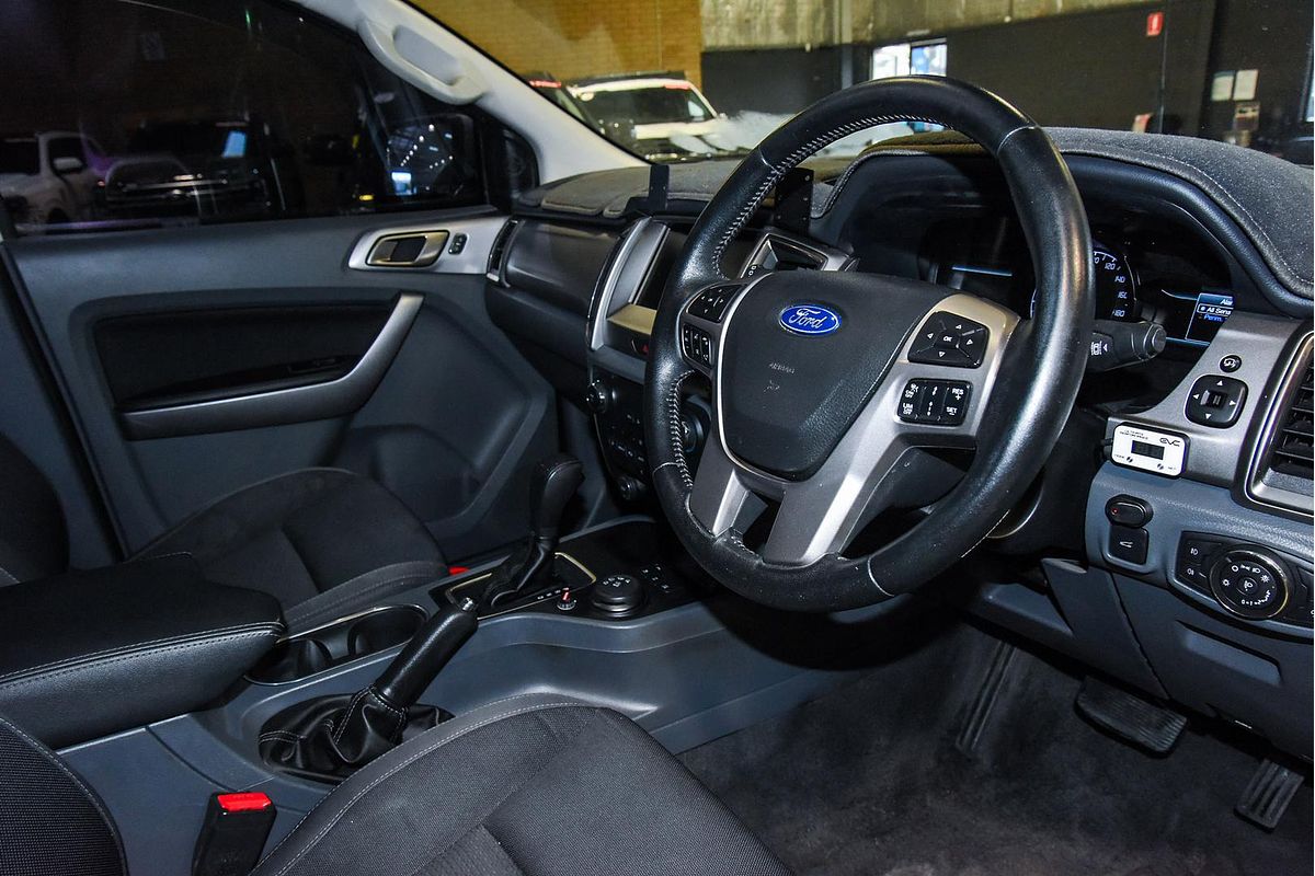 2016 Ford Everest Trend UA