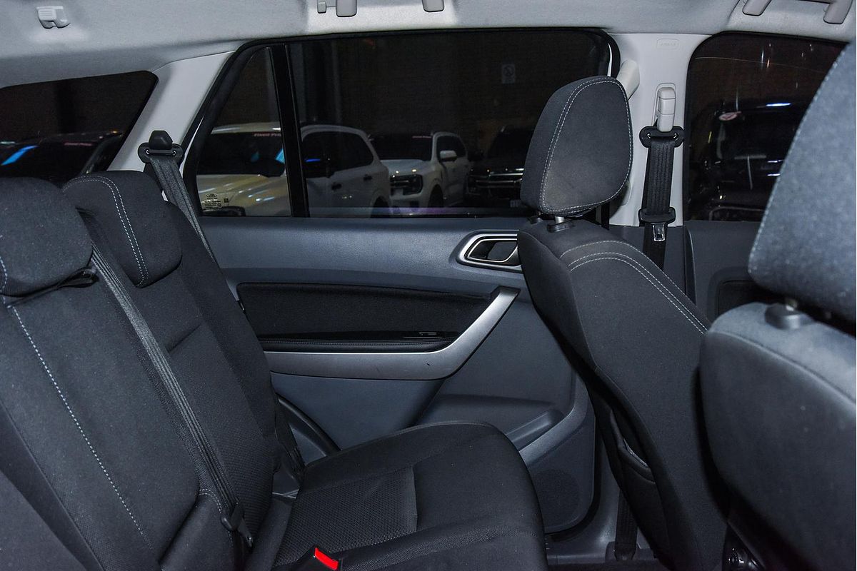 2016 Ford Everest Trend UA