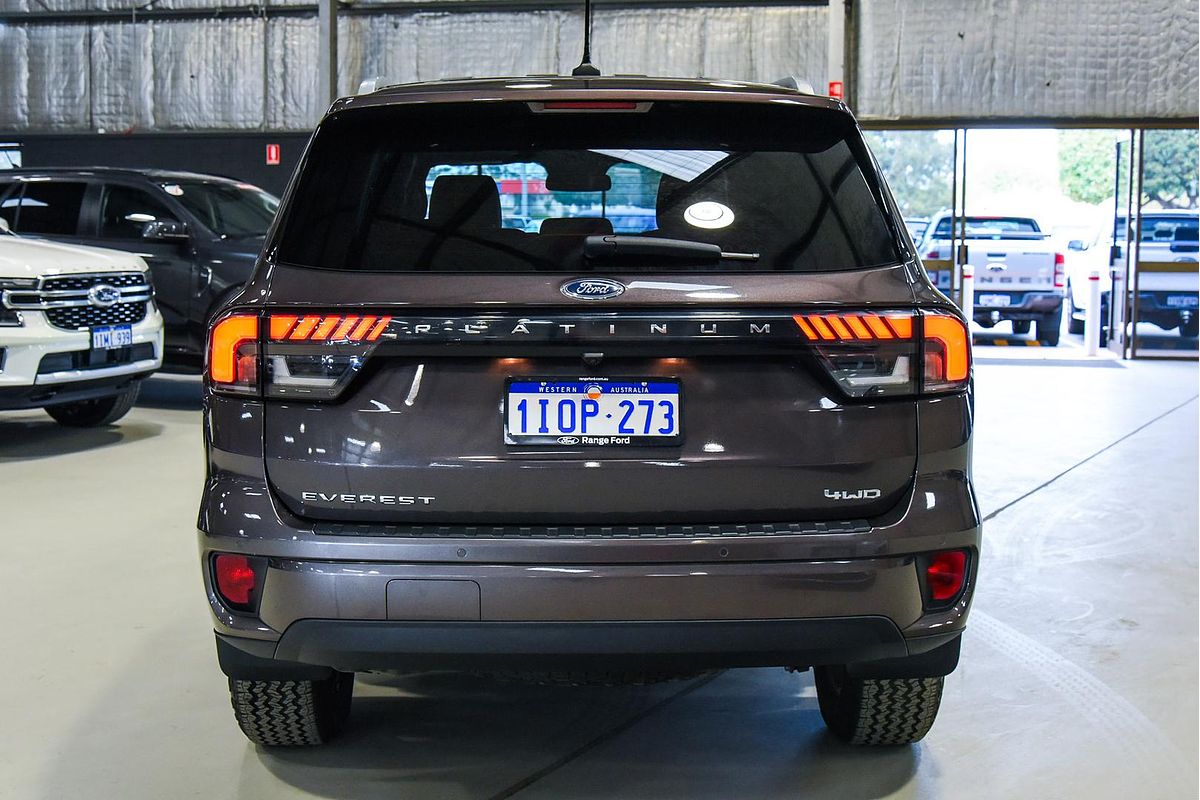 2022 Ford Everest Platinum