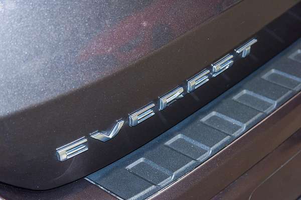 2022 Ford Everest Platinum