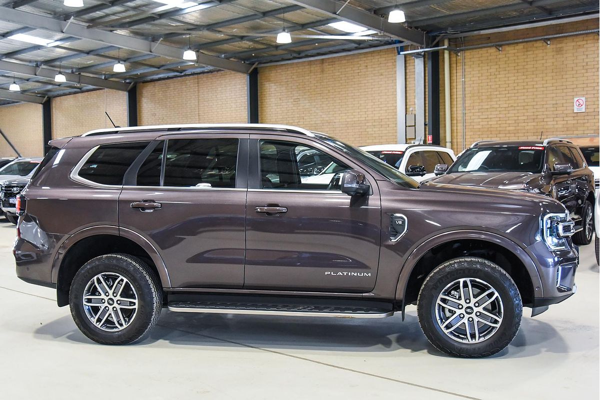 2022 Ford Everest Platinum