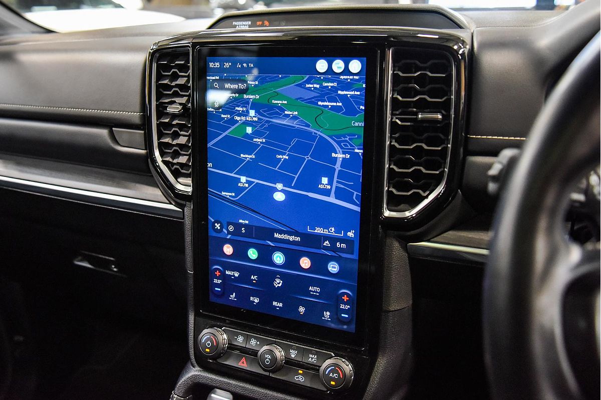 2022 Ford Everest Platinum