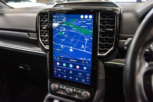 2022 Ford Everest Platinum