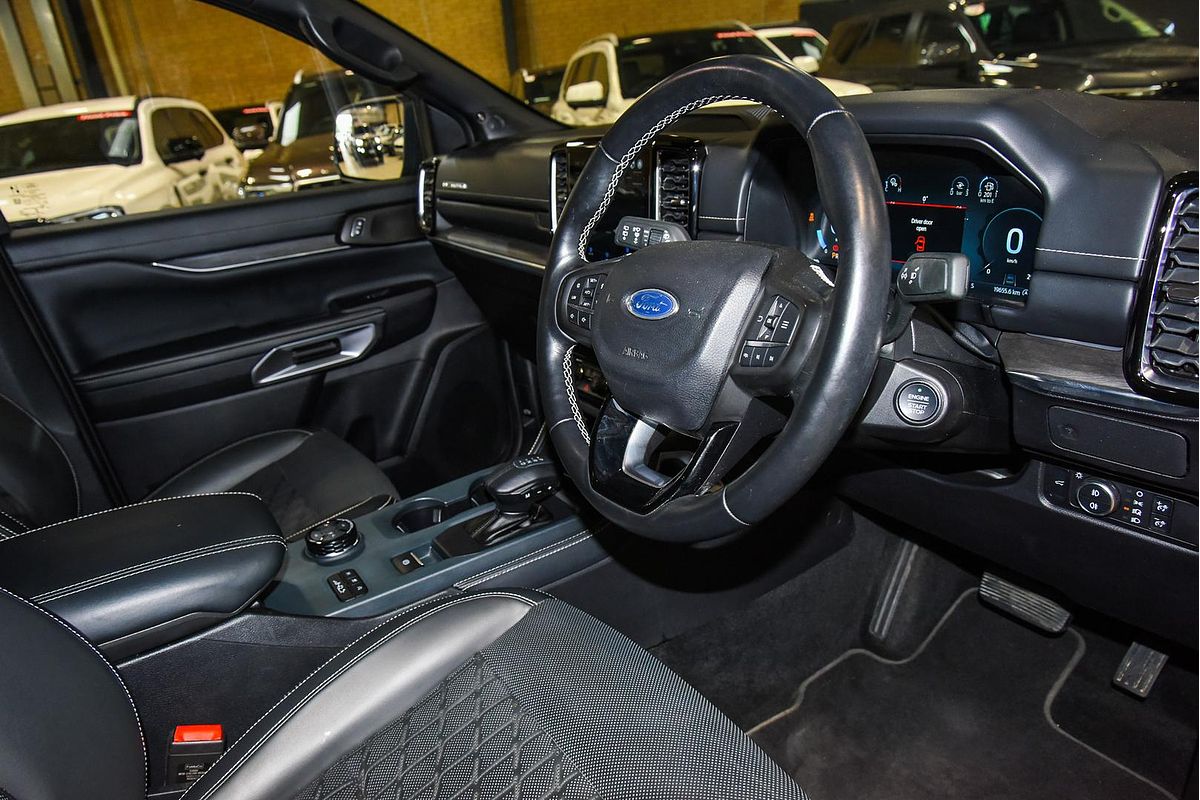 2022 Ford Everest Platinum