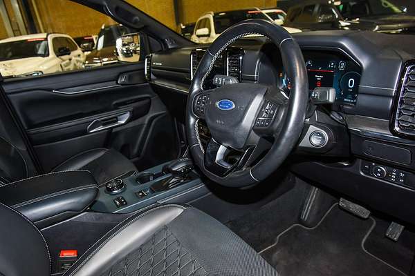 2022 Ford Everest Platinum