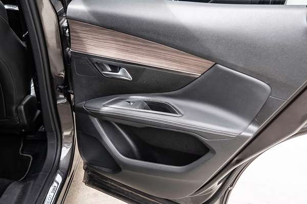 2021 Peugeot 3008 GT P84