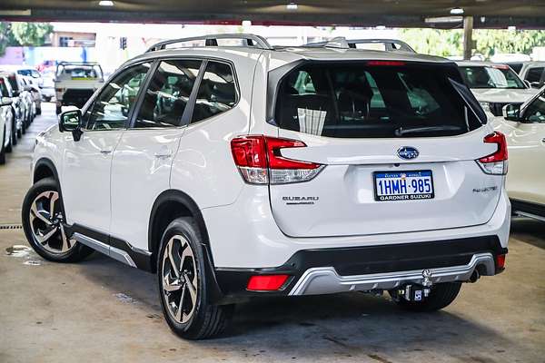 2022 Subaru Forester 2.5i-S S5
