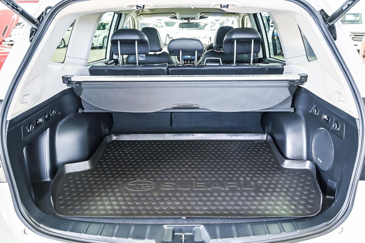 2022 Subaru Forester 2.5i-S S5