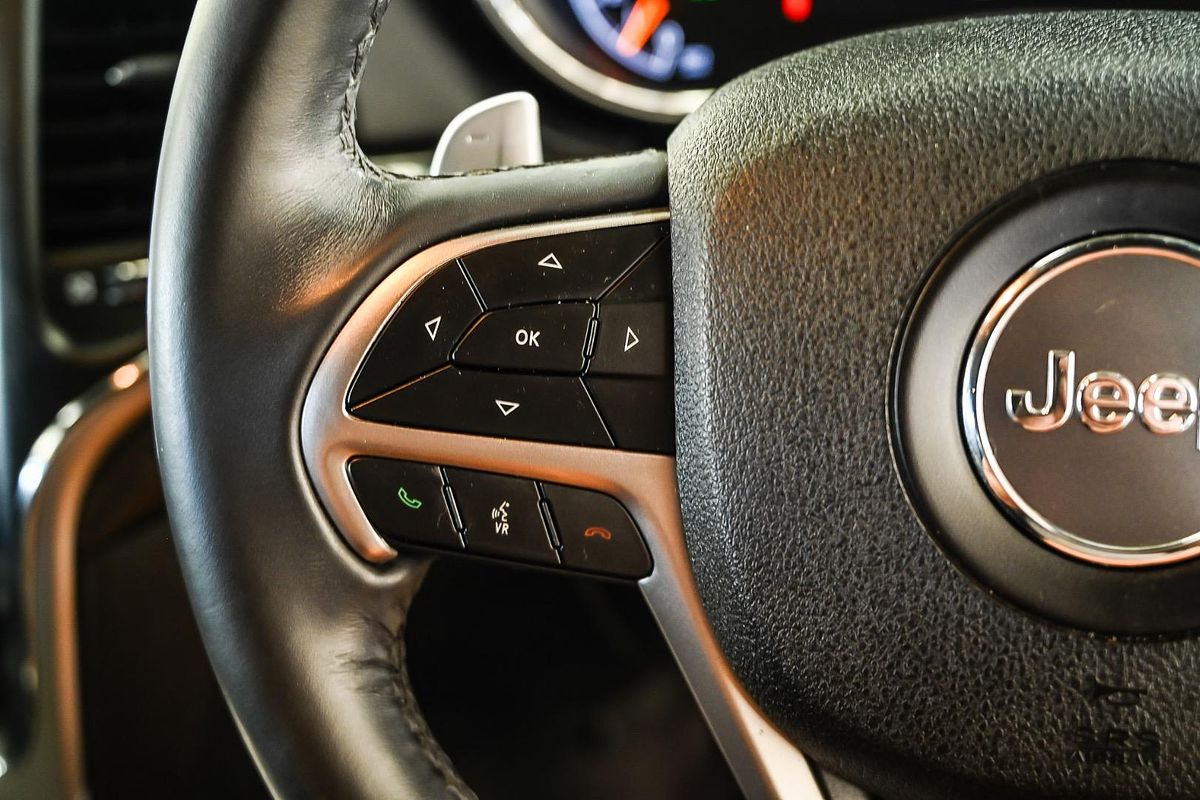 2019 Jeep Grand Cherokee Laredo WK
