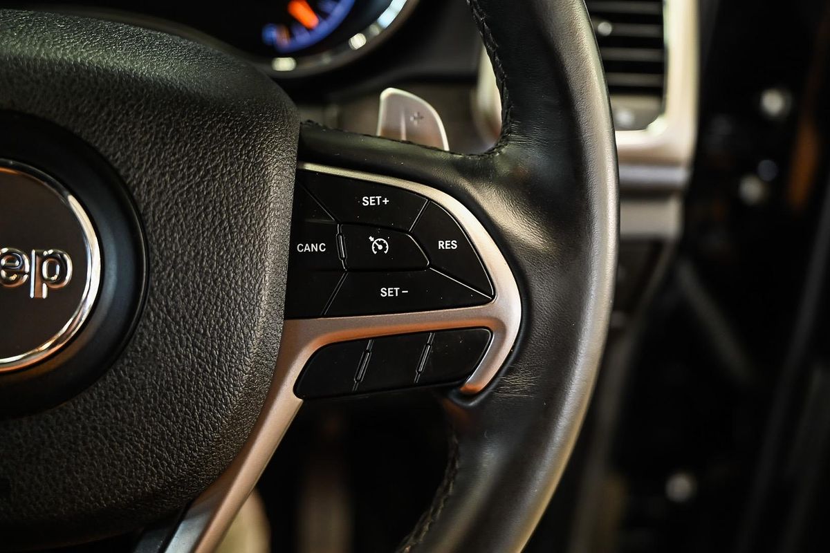 2019 Jeep Grand Cherokee Laredo WK