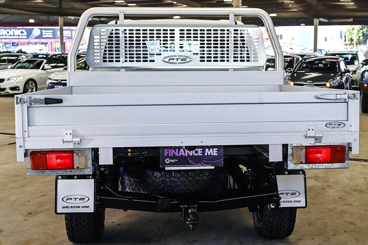 2020 Toyota Hilux SR GUN126R 4X4