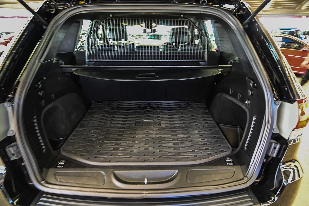 2019 Jeep Grand Cherokee Laredo WK