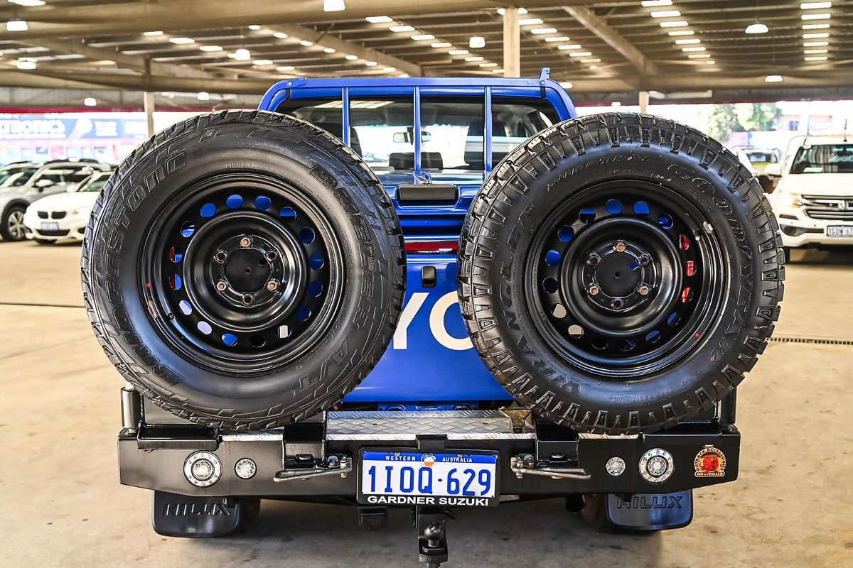 2017 Toyota Hilux SR GUN126R 4X4