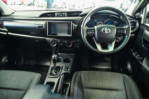2020 Toyota Hilux SR GUN126R 4X4