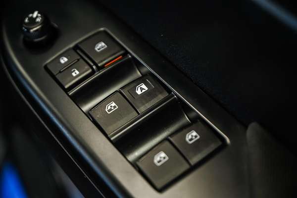 2017 Toyota Hilux SR GUN126R 4X4