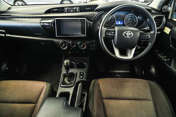 2017 Toyota Hilux SR GUN126R 4X4