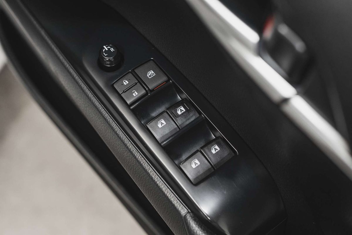 2020 Toyota Camry Ascent AXVH71R