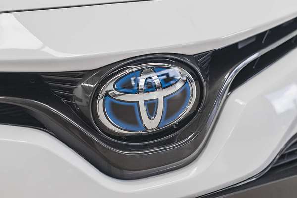 2020 Toyota Camry Ascent AXVH71R