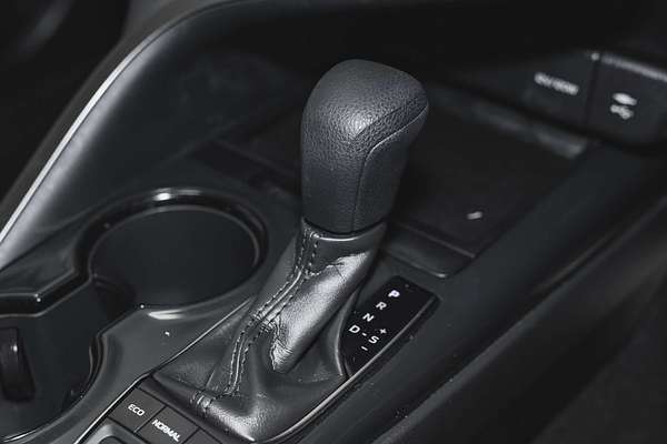 2020 Toyota Camry Ascent AXVH71R