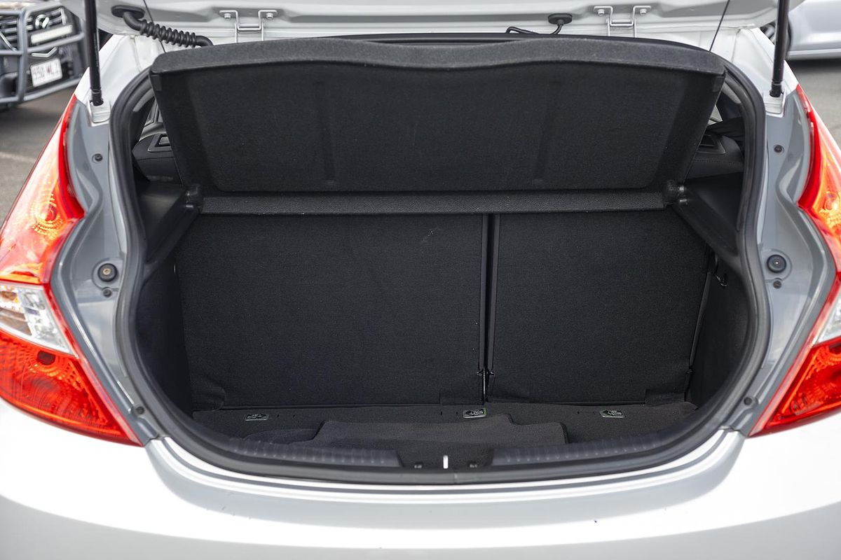 2015 Hyundai Accent Active RB3