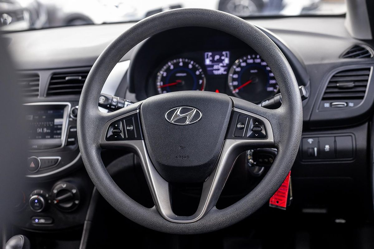 2015 Hyundai Accent Active RB3