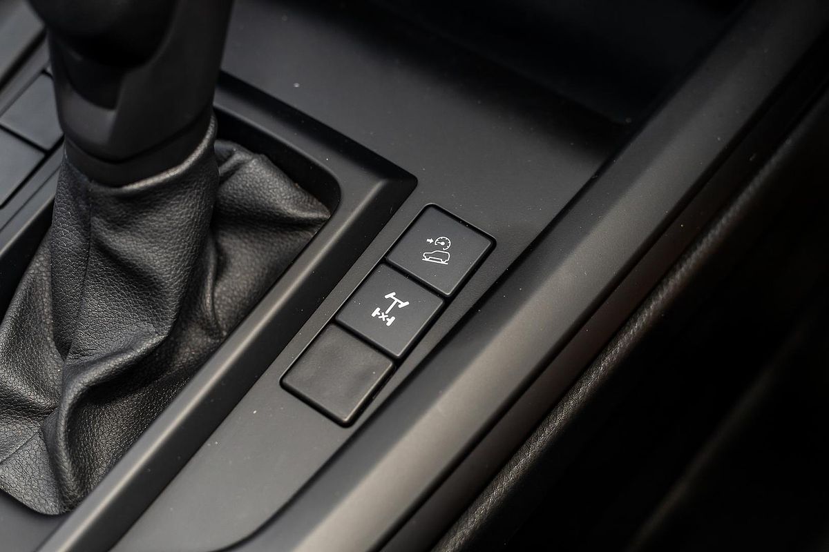 2022 Isuzu D-MAX SX 4X4