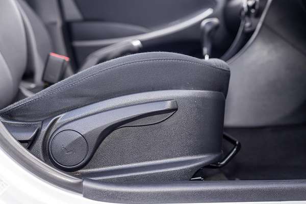 2015 Hyundai Accent Active RB3