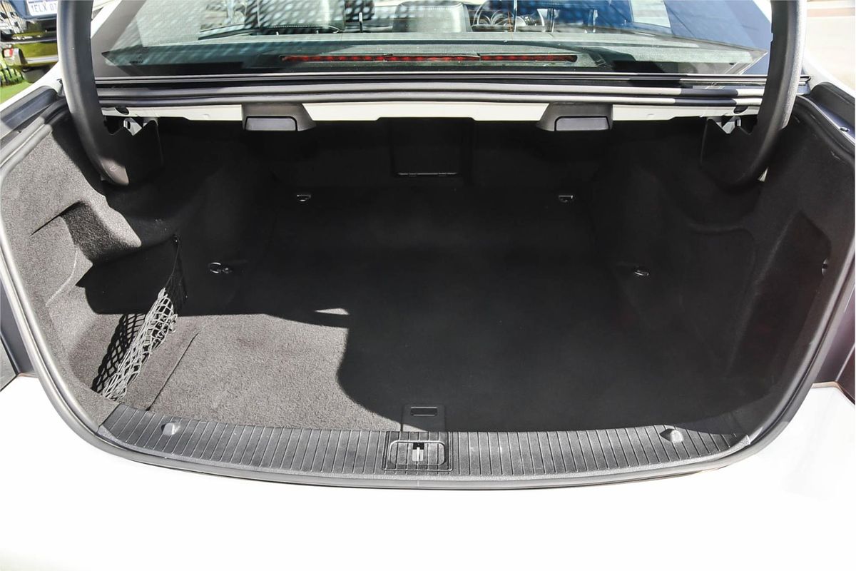 2014 Mercedes-Benz E-Class E200 W212