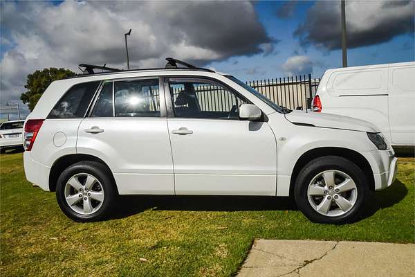 2011 Suzuki Grand Vitara JB