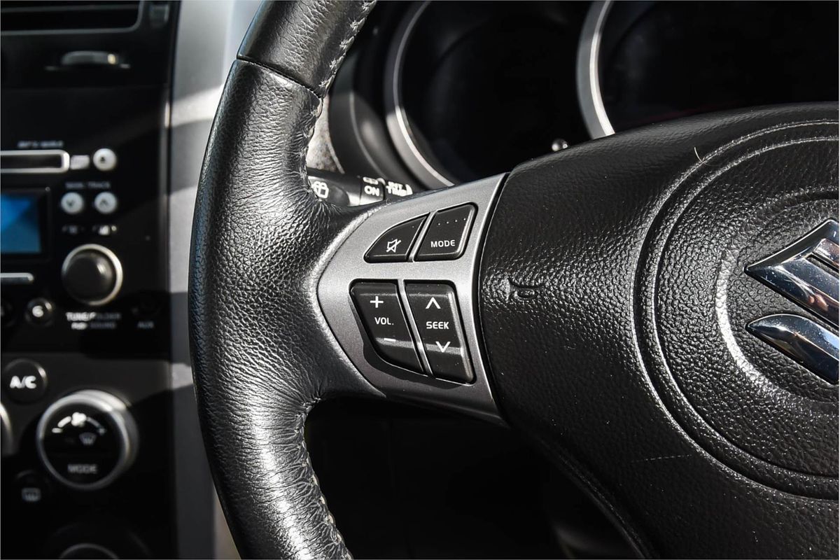 2011 Suzuki Grand Vitara JB