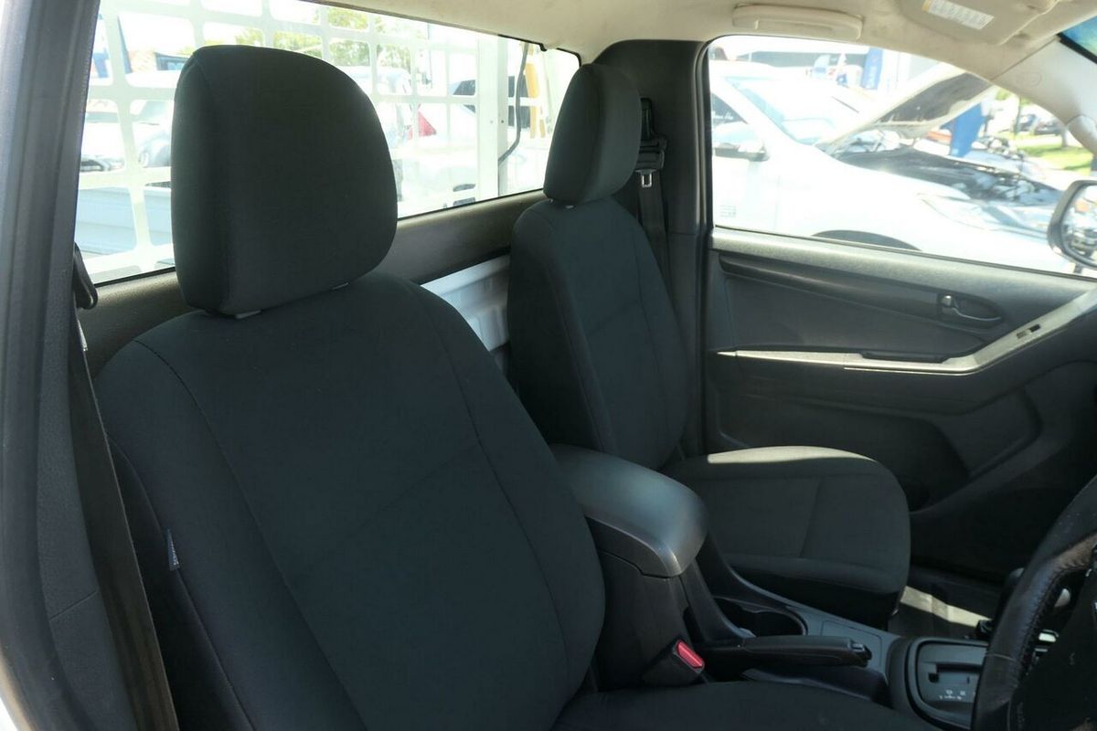 2017 Isuzu D-MAX SX High Ride Rear Wheel Drive