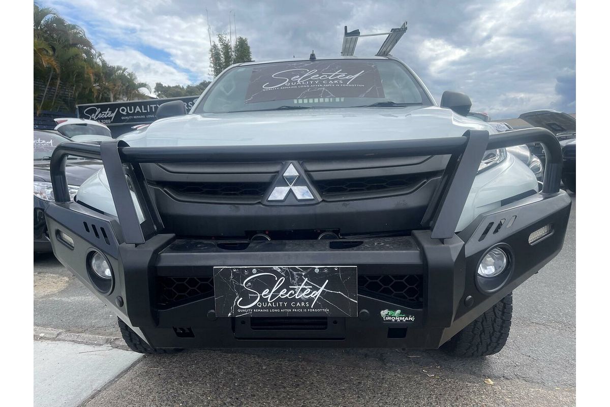 2019 Mitsubishi Triton GLX ADAS MR 4X4