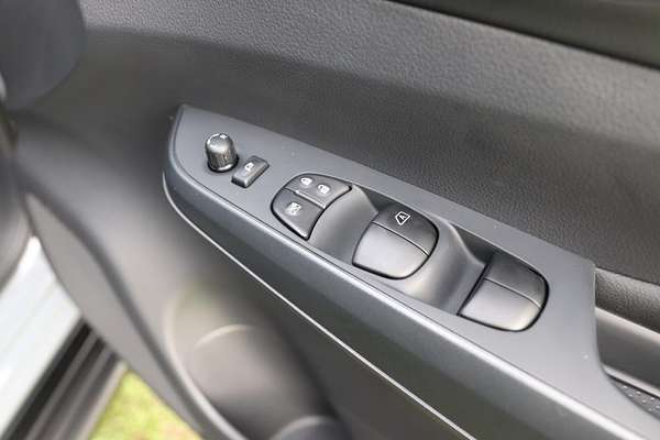 2024 Nissan Navara PRO-4X Warrior D23 4X4