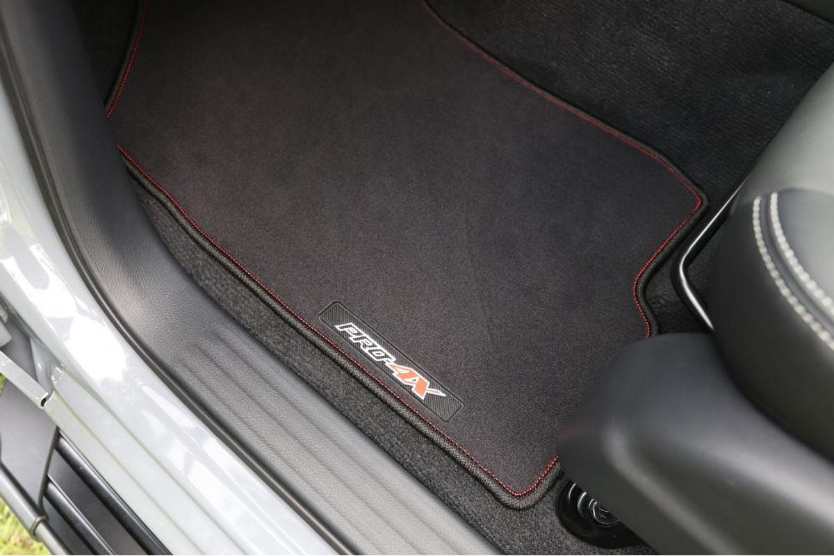 2024 Nissan Navara PRO-4X Warrior D23 4X4