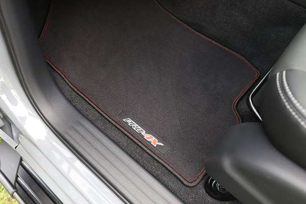 2024 Nissan Navara PRO-4X Warrior D23 4X4