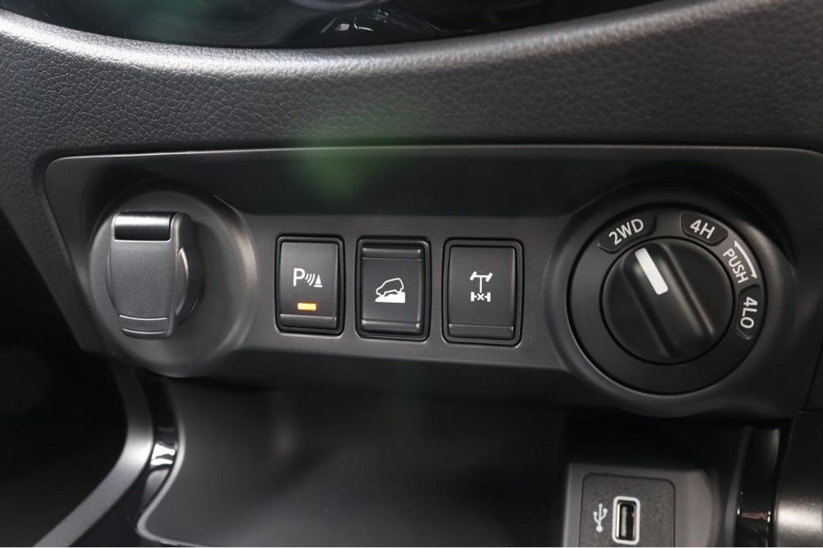2024 Nissan Navara PRO-4X Warrior D23 4X4