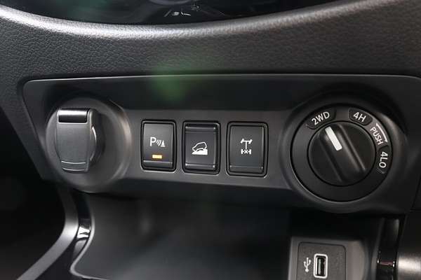 2024 Nissan Navara PRO-4X Warrior D23 4X4