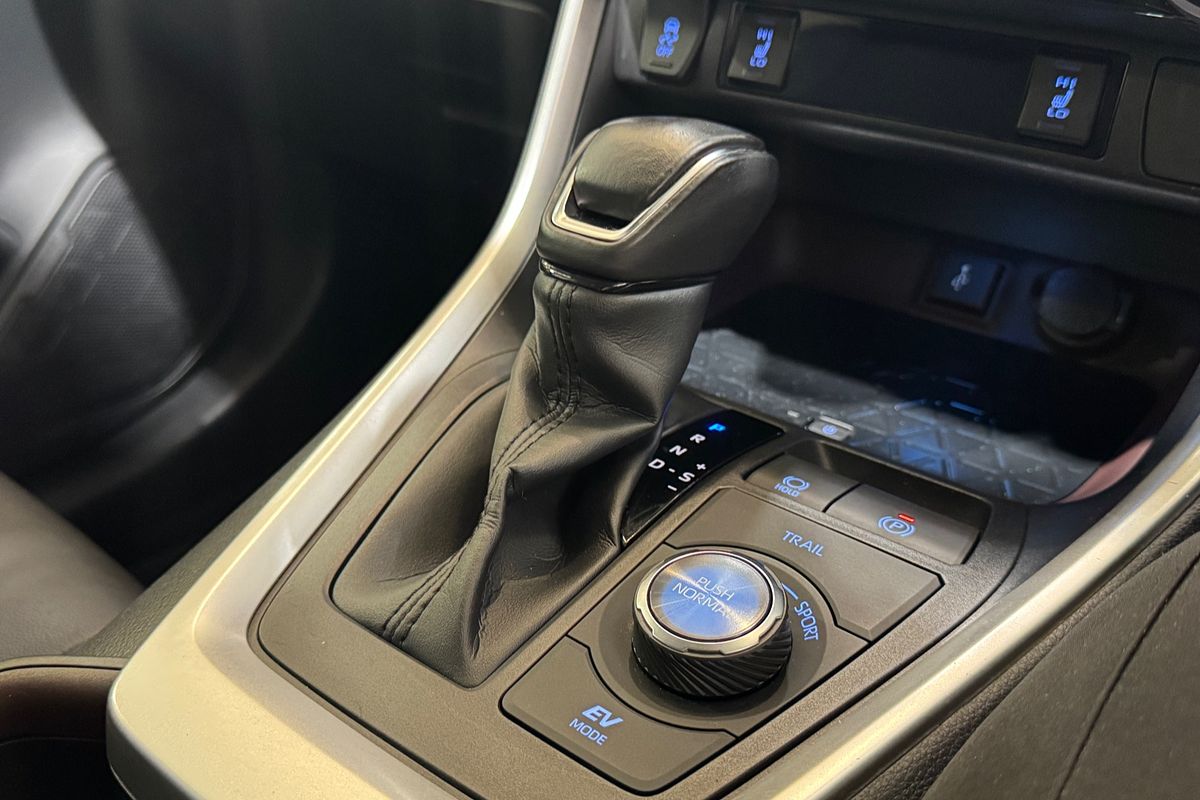 2021 Toyota RAV4 Cruiser AXAH54R
