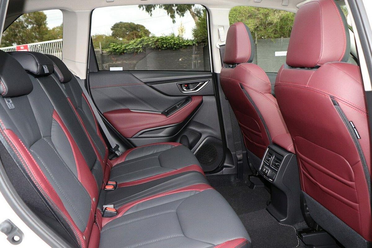 2024 Subaru Forester STI Sport S5