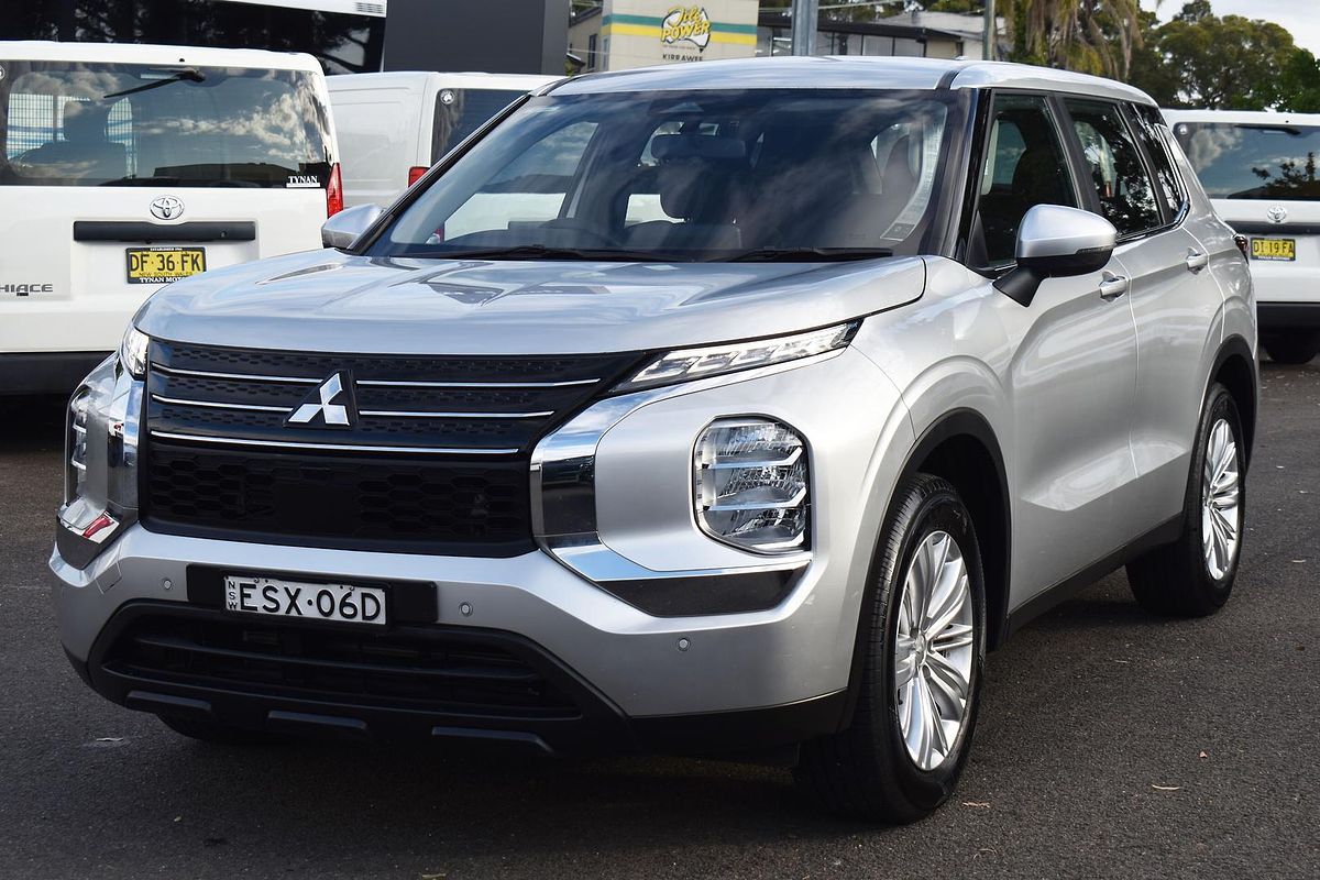 2021 Mitsubishi Outlander ES ZM