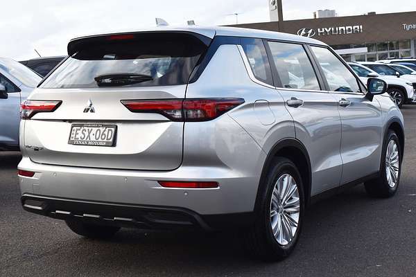 2021 Mitsubishi Outlander ES ZM