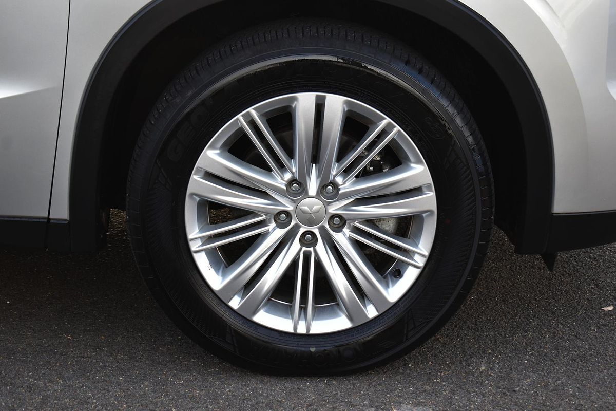 2021 Mitsubishi Outlander ES ZM
