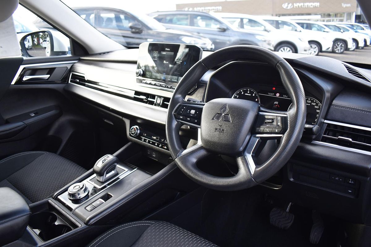 2021 Mitsubishi Outlander ES ZM