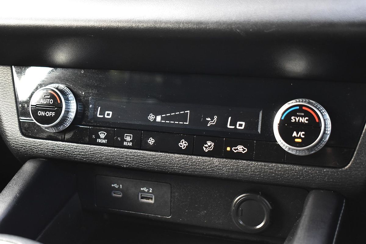 2021 Mitsubishi Outlander ES ZM