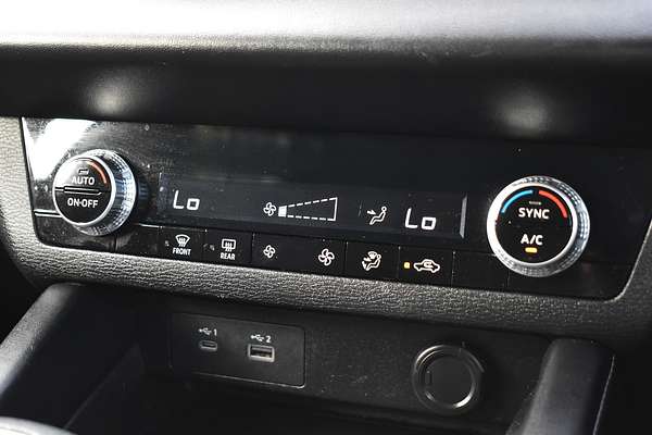 2021 Mitsubishi Outlander ES ZM