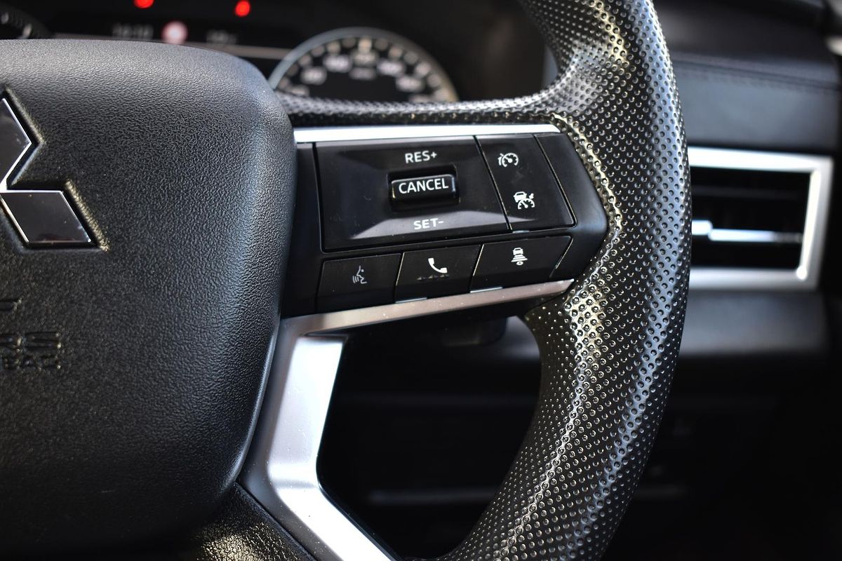 2021 Mitsubishi Outlander ES ZM