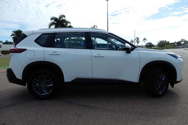 2024 Nissan X-TRAIL ST T33