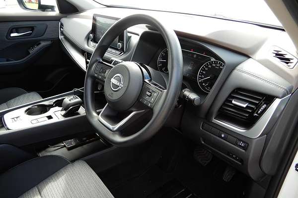 2024 Nissan X-TRAIL ST T33
