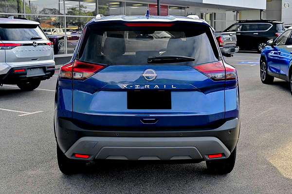 2025 Nissan X-TRAIL ST-L T33